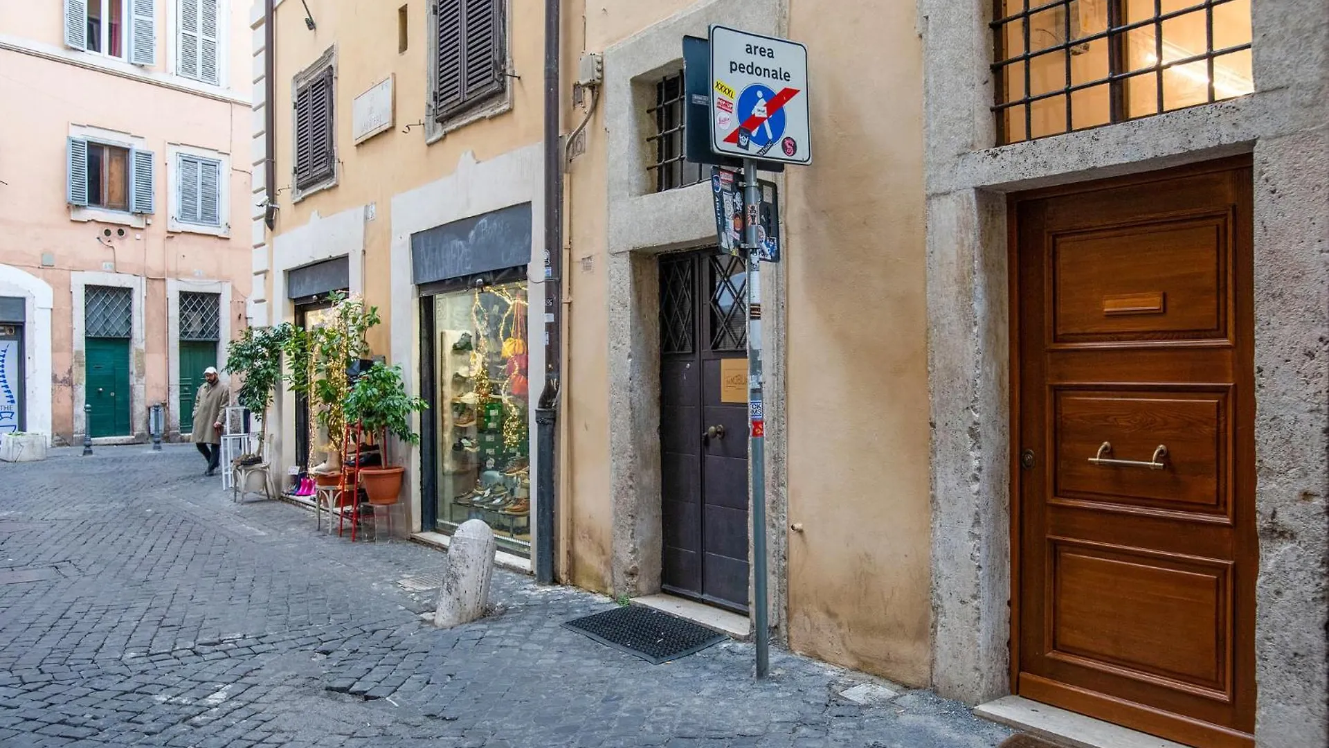Bed & Breakfast Pantheon Suites Rome 2