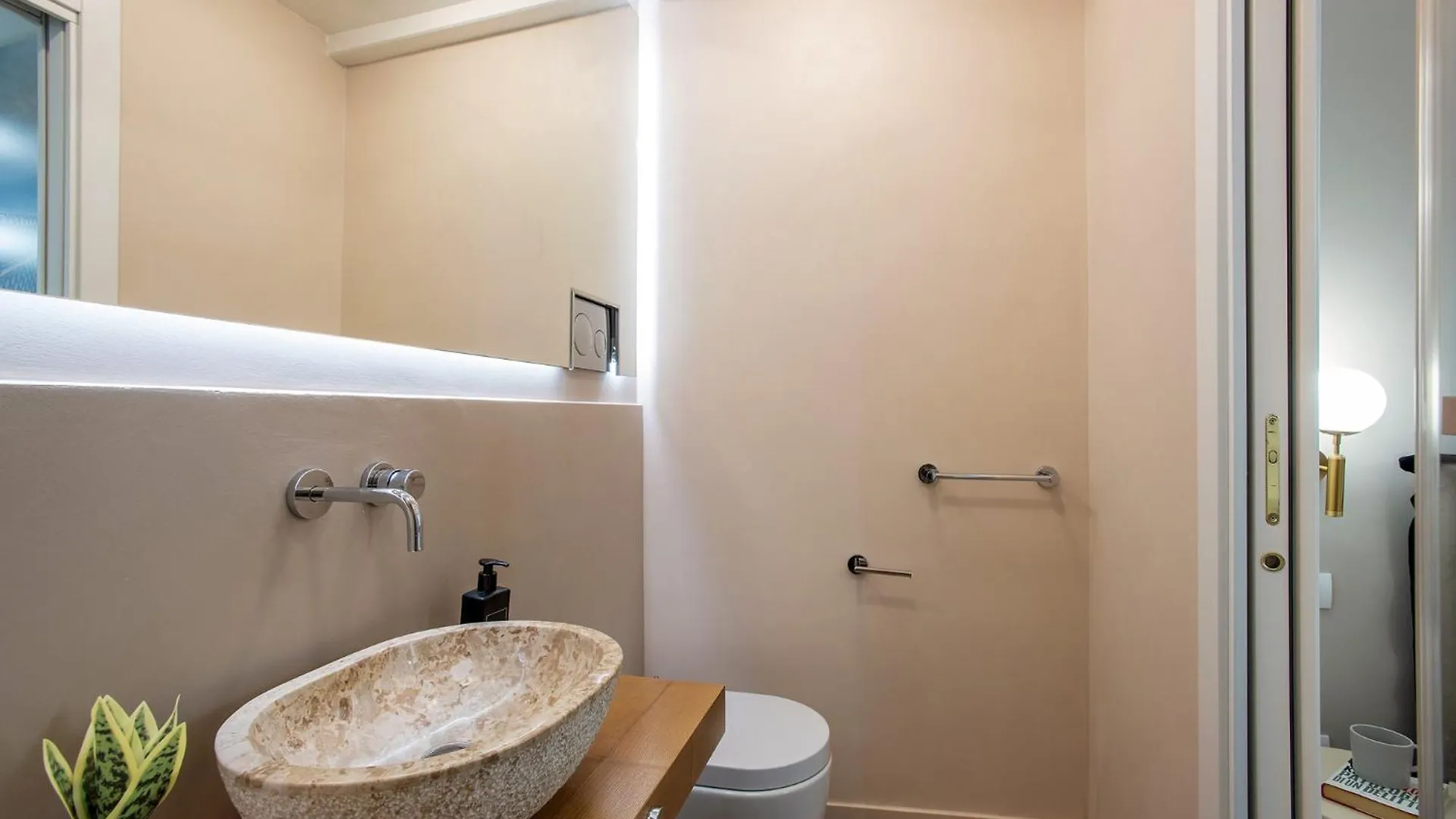 Bed & Breakfast Pantheon Suites Rome 2