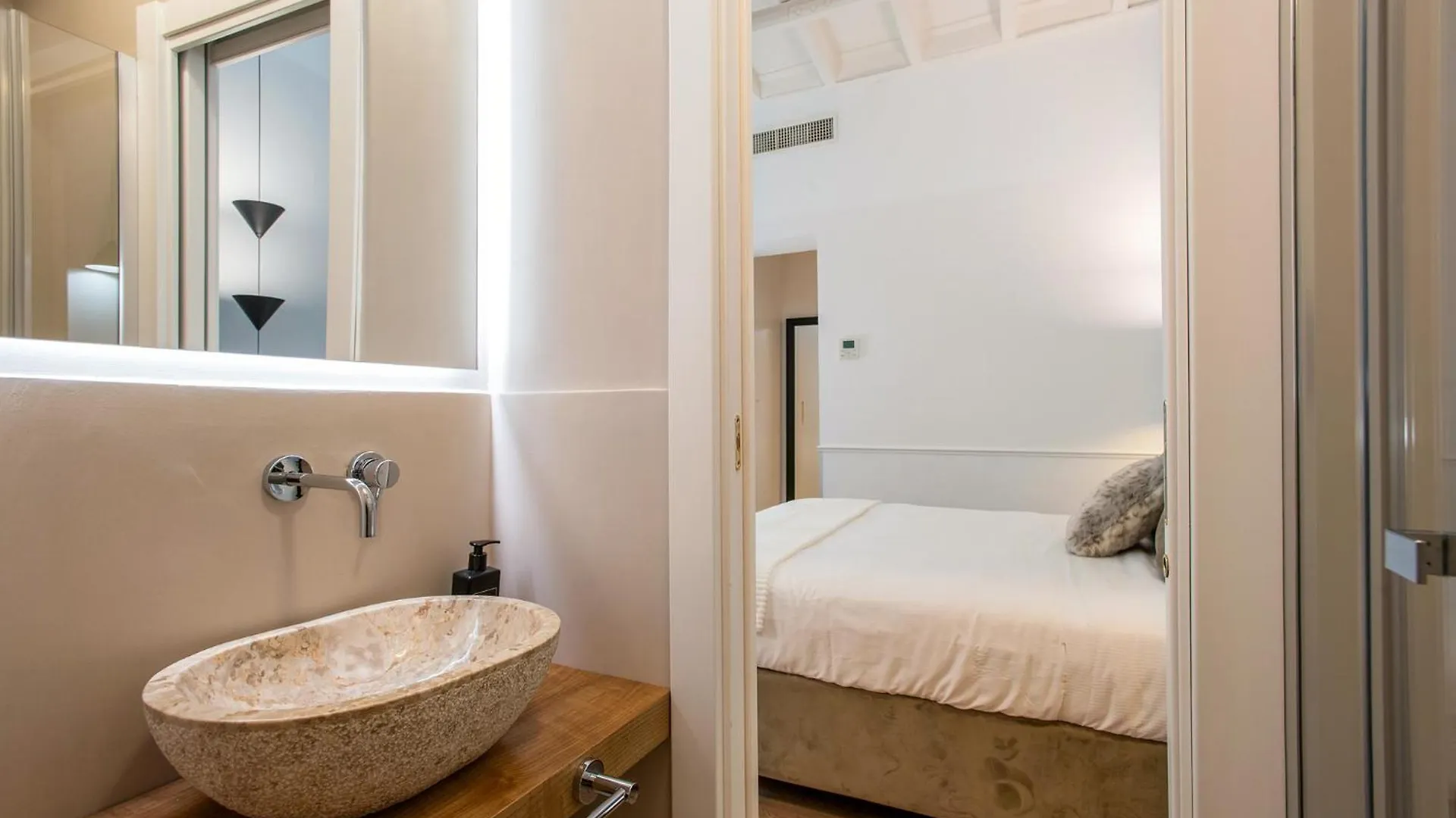 Bed & Breakfast Pantheon Suites Rome 2