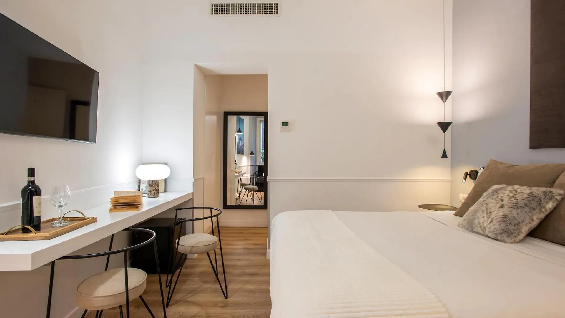 Pantheon Suites Rome 2 2*,