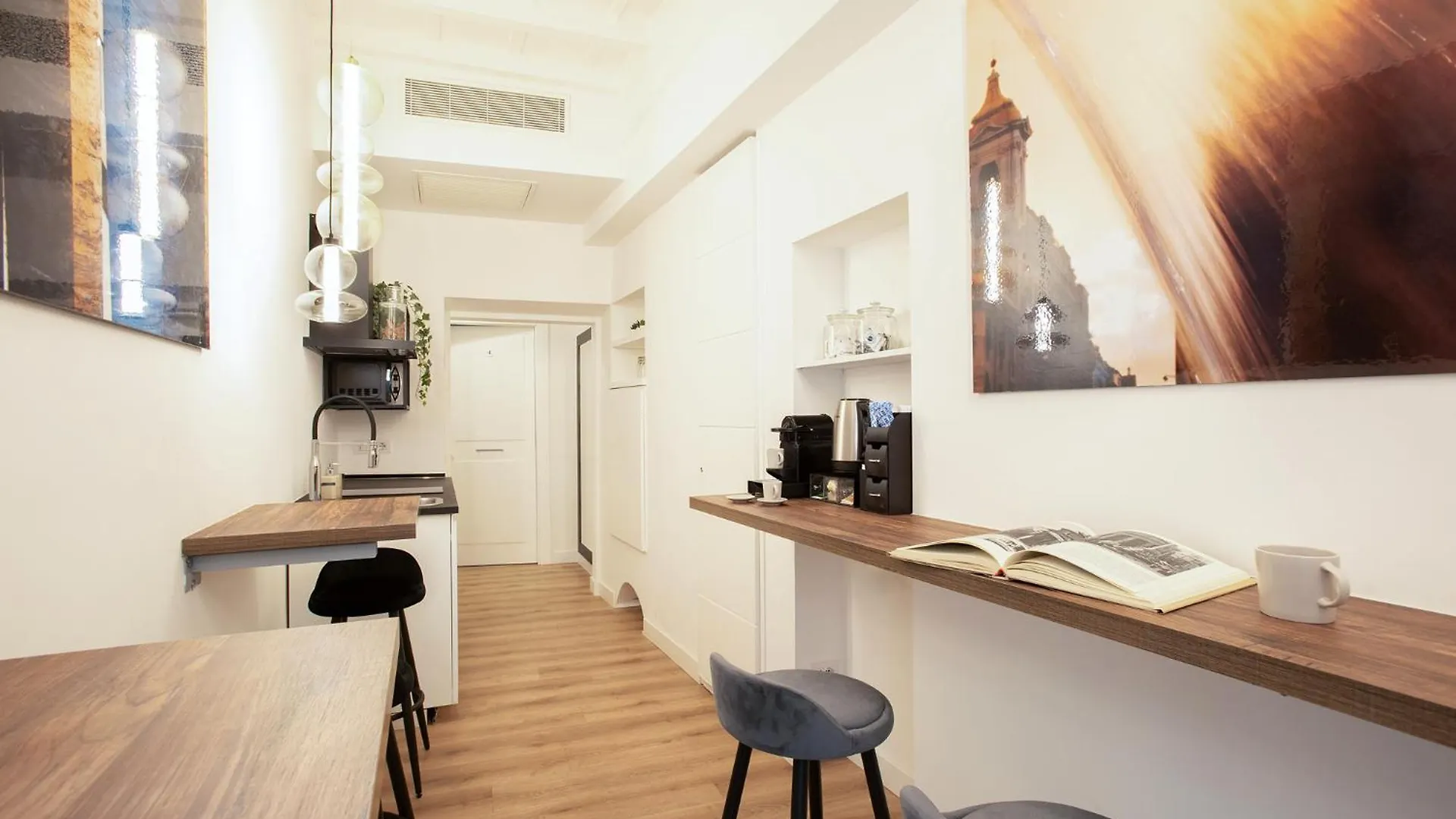 Pantheon Suites Rome 2